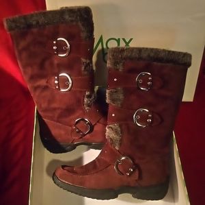 Ladies/girls suede buckle boots size 7